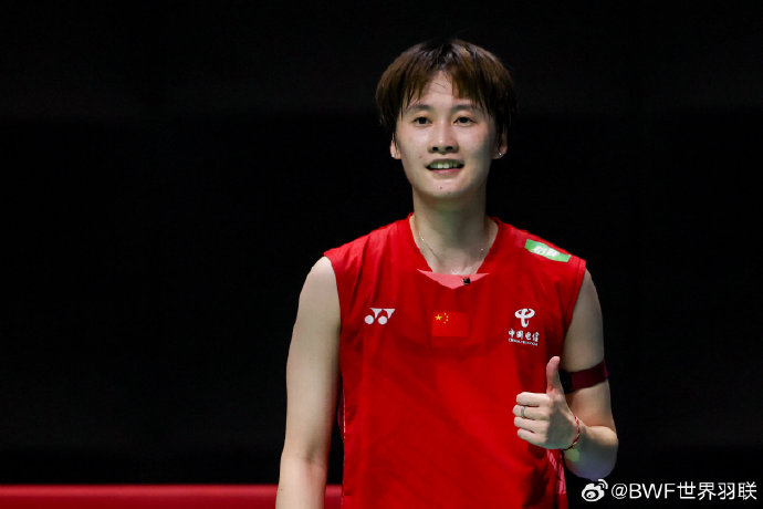 育舞台上的 育舞台上的