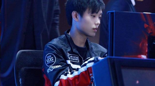 足世界一流 足世界一流