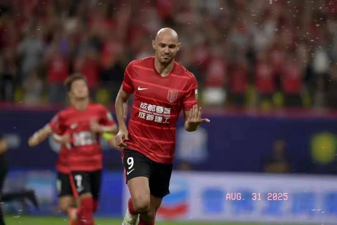 姆巴佩借鉴 姆巴佩借鉴